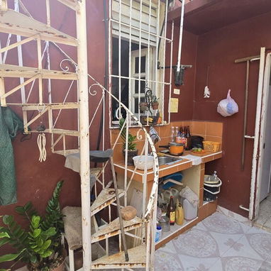 Casa de 2/4 y área de parqueo, en la Víbora (VB-23) - 10/10
