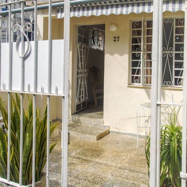 Se renta casa 🏡 independiente con respaldo energético en el vedado - 8/8