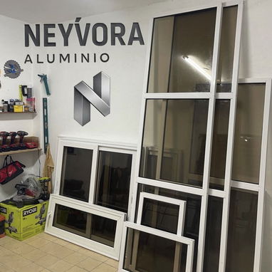 Todo tipo de trabajos en marquetería de aluminio - Img 128033188