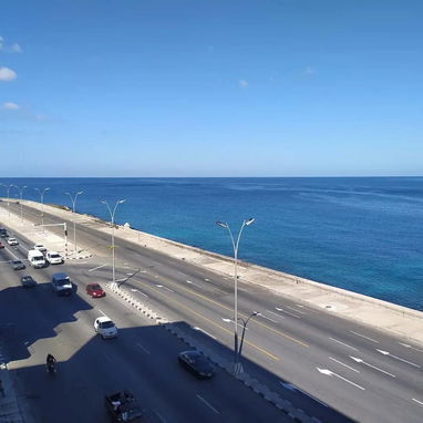 RENTA EN VEDADO - Img 115281628