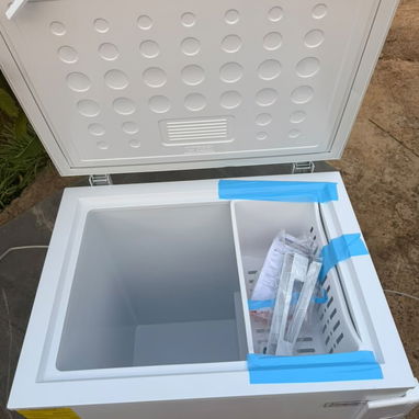 Nevera / freezer / frizzer marca Premium de 5.5 pies • capacidad de 155L • incluye una cesta - Img 125639272