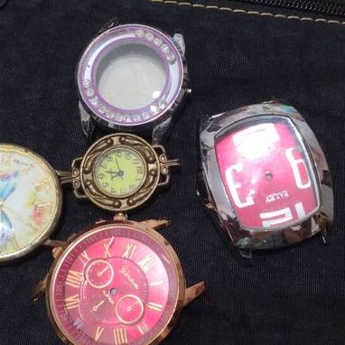 RELOJ PARA PIEZAS 300 PESOS Y CARCASAS 100 PESOS TODAS - Img 120925493