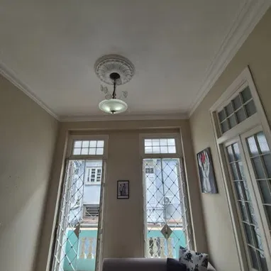 ‼️VENTA VEDADO NÚMEROS 2/4 SEMI INTETIOR CON BALCÓN‼️ - Img 120250581