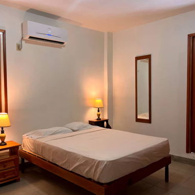 🏡✨ Apartamento en alquiler por tiempo indefinido con respaldo energetico en el Vedado, La Habana. VED-007 ✨ - 4/10