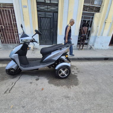 Moto electrica de 3 ruedas - Img 122572213