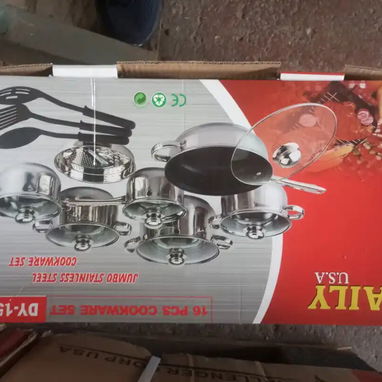JUEGO DE OLLAS DAILY AMERICANAS  / ORIGINALES  / NUEVAS / ACERO INOXIDABLE / PARA TODO TIPO DE COCINAS / - Img 112526435