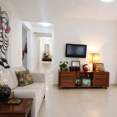 Atabey !! 🔥Casa con grandes patios y jardines - Img 114613027