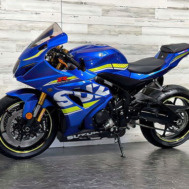 20217 Suzuki GSX-R1000RR - 2/4