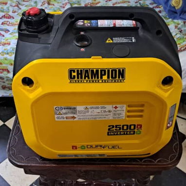 Planta Dual Fuel Champion 2500W Inverter - 2/5