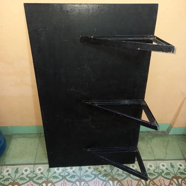 Repisa de madera buena con sus pie de amigo, 95 x 56 cm, incluye repuesto - Img 118575929