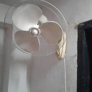 Se vende un ventilador de pared 5000 pesos - Img 45630547