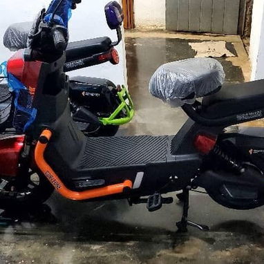 PATINETAS CHALLENGER CORLEONE✨️✨️Motor de 500 watts●Batería de 60v x 20ah. Gel●Autonomía de 60-70 km por carga●color♥️💜 - 2/3