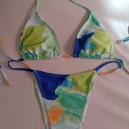 Bikini/Traje de baño/Truza - Img 57241942