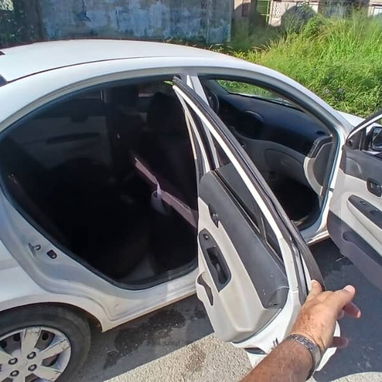 Vendo carro Hyundai acent automático del 2009, perfecto estado funciona todo interesados llamar a +5353314248 - 2/9