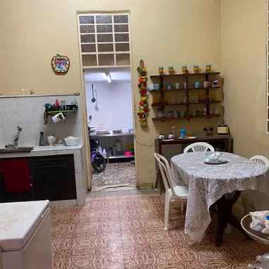 Propiedad en bajos con entrada totalmente independiente en Santo Suárez - 2/3