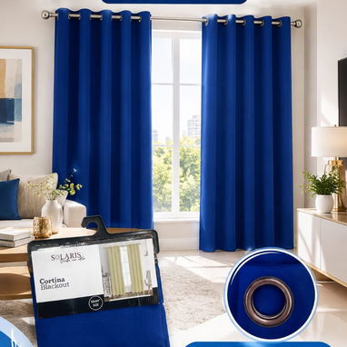 Set de 2 panos de cortinas blackout de ventana en 23 USD el juego  Medidas: 132 cm de ancho  239 cm de alto - 4/5
