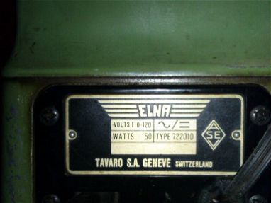 Maquina de coser ELNA eléctrica - Img 63978143