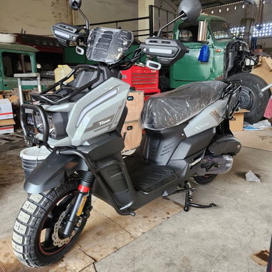 MOTO AUTOMÁTICA XMOX TANK 2026 - 2/4