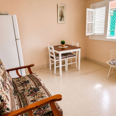 ⚡ Apartamentos Amueblados con Planta ECOFLOW en el Vedado - Img 120764051