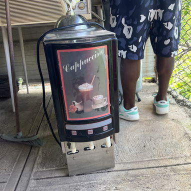 Se vende máquina para preparar bebidas - 2/2