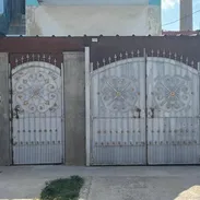 Casa amplia con garaje y enrrejada en el Vedado - Img 54782132