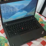 Vendo laptop Gama Empresarial con lector de huella , trae para línea entre y lesa - Img 49983433