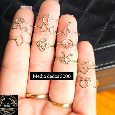 Anillos, alianzas, anillos medio dedo de oro troquelado 10k - Img 122601800