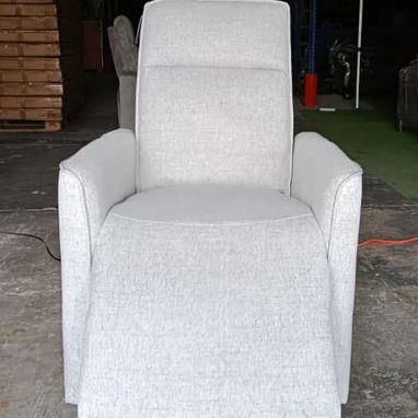 MUEBLES RECLINABLES - Img 120459250