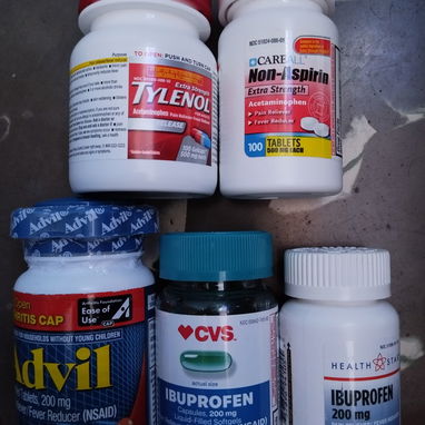 Medicamentos importados paracetamol advil ibuprofeno Tylenol - 3/5