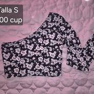Blusas de uso, reciclada, de segunda mano. - Img 57689110