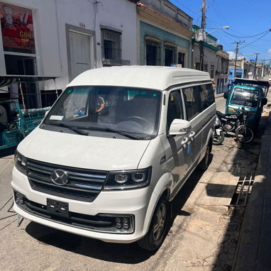 Venta de Minivan 100% electrico - 2/3
