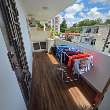 Se vende apartamento propiedad horizontal en Flores Playa con respaldo energético y demás comodidades - 6/10