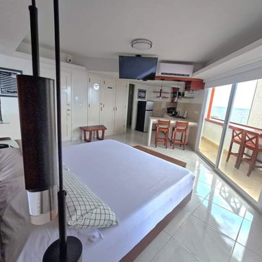 "Lujoso Apartamento en el Vedado con vistas al mar" - Img 123935674