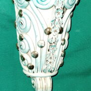 $1500 Portaflores de pared de porcelana italiana de 22cm de largo en buen estado.ver foto.vedado - Img 45151814