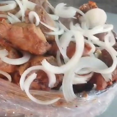 Masas de cerdo fritas encebolladas y mas - Img 127296558