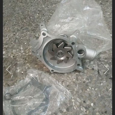 Bomba de agua nueva en caja de Hyundai H100, H1de gasolina y de Mitsubishi Lancer, montero, y otros modelos de gasolina - Img 25149933