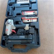 Se vende pistola de clavos Porta Cable - Img 45933924
