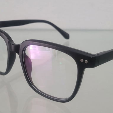 Gafas Louis Vuitton, Millonarias, por cantidad $2000 mn a partir de 10, por unidad $ 3000 mn , escríbeme al WhatsApp - 9/10
