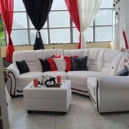 Sofa blanco moderno muy bien cuidado - Img 45580945