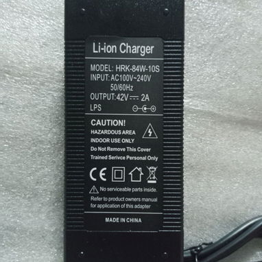 VENDO CARGADOR (TRANSFORMADOR) MODELO HRK-84W-10S PARA MOTO (SCOOTER) ELÉCTRICA. $60 USD. (+53)52990828. - Img 92140861