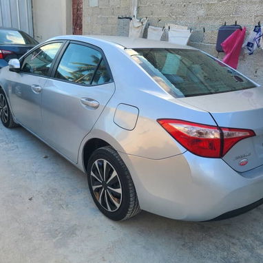 Vendo o negocio Toyota Corolla, 2018. LE importado - Img 111010696