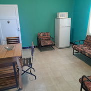 300 USD .RENTO LINEAL APARTAMENTO EN EL VEDADO DE UNA HABITACION HAY GARAGE 52501177 - Img 55964748