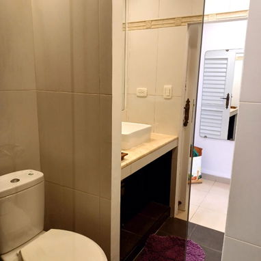 Rento amplio Apartamento de 2 dormitorioa y garaje privado en Miramar - Img 125576420
