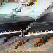 Piano de cola antiguo - Img 49722199