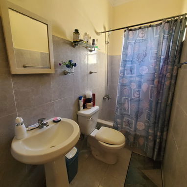 馃崁 Se vende apartamento en un tercer nivel ubicado en el Reparto Miramar perteneciente al Municipio Playa 馃崁 - Img 120427113