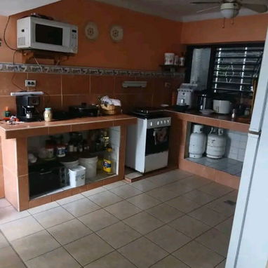 CASA EN BAJOS DE UN BIPLANTA 🏡🏡🏡 Propiedad ubicada en el Casino deportivo cercana al Mónaco - 2/9