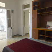 Cod.Z 🌟 ¡ALQUILER EN EL VEDADO! 🌟 2 Habitaciones 🛏️ / 2 Baños 🚿 / 2 Terrazas 🪴 - 500 USD al mes 💵 - Img 55631344
