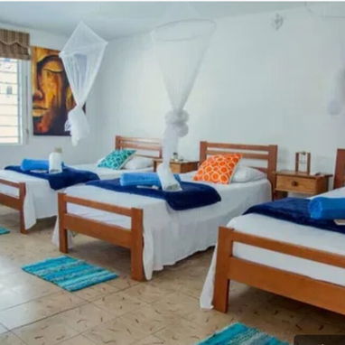 🏤⛱️🌊Casa con piscina en Guanabo para grupos grandes/Alquiler de casa con piscina en zguanabo/House for rent - Img 125455795