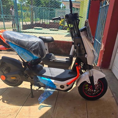 BICIMOTO MAF * • 800 Wats  • ⁠60 Volt • ⁠20 Ah  • ⁠Autonomía de 60 KM • ⁠Velocidad Máxima de 60 KM/H* YBM/ Ventas - 3/3