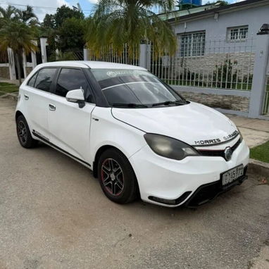 MG3 2015 Automático - 2/3